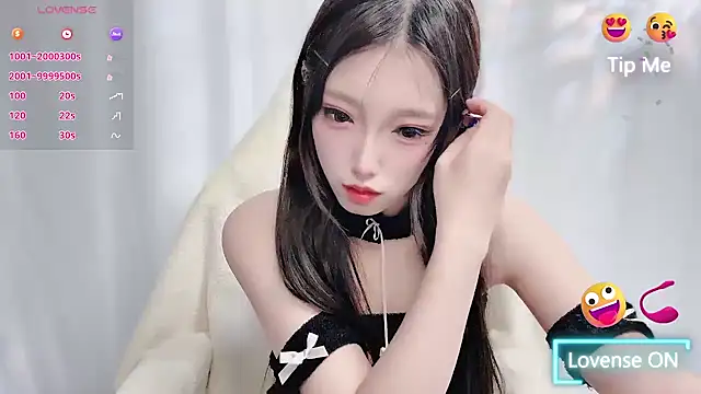 Snapshot of luckyuyu66 chatting on April 2026 01:00:02 PM luckyuyu66 online show from April 2026 01:00:02 PM