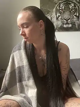 Snapshot of zoeelinks chatting on April 2026 08:12:02 AM zoeelinks online show from April 2026 08:12:02 AM