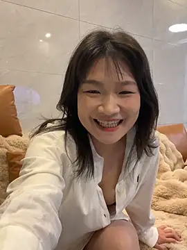 Alice168168 online show from April 2026 02:37:02 PM