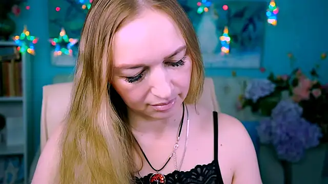 Snapshot of MiaHarrison_ chatting on April 2026 08:59:02 AM MiaHarrison online show from April 2026 08:59:02 AM