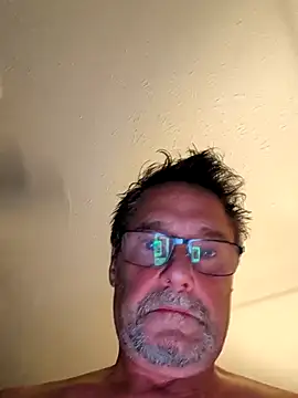 ResignedEsthetic online show from April 2026 10:40:02 PM