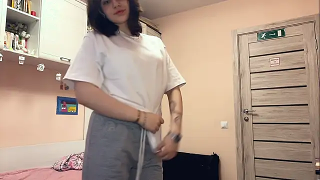 NoraSweetie online show from April 2026 03:42:02 PM