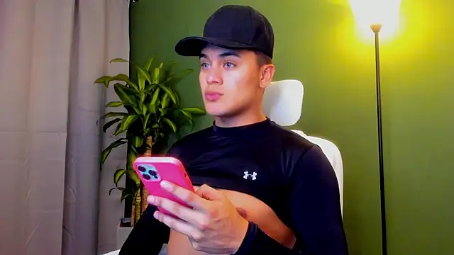 Snapshot of danny_smith24 chatting on April 2026 03:45:01 AM danny smith24 online show from April 2026 03:45:01 AM