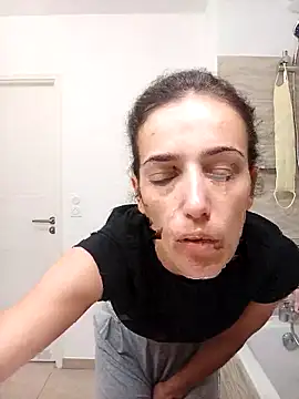 Lolaa92i online show from April 2026 10:30:01 AM