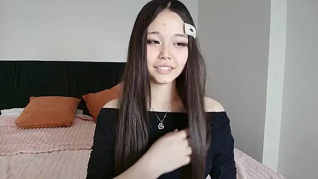 sayanim0 online show from April 2026 02:08:01 PM
