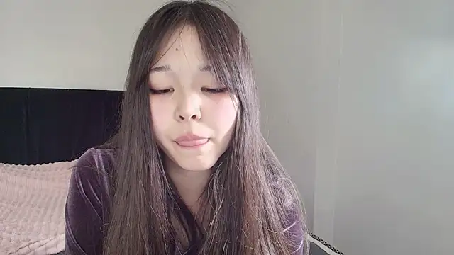 sayanim0 online show from April 2026 05:30:01 PM