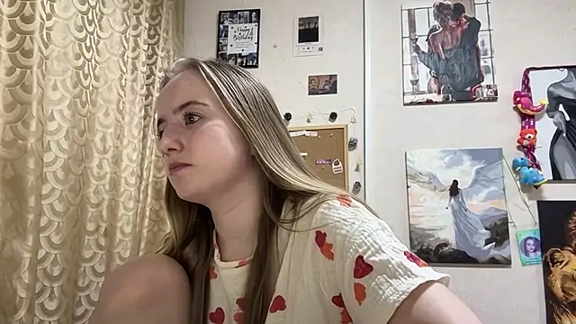 SabinaHaggen online show from April 2026 08:39:01 PM