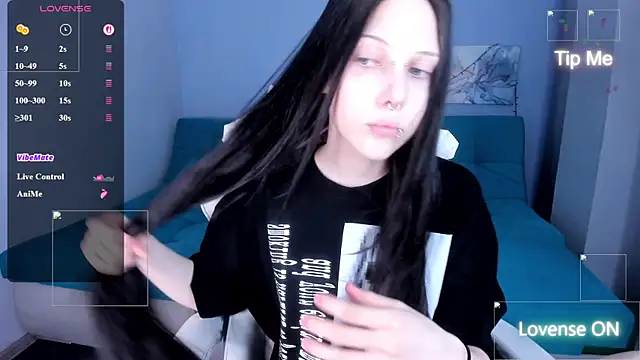 SugarBunny18 online show from June 2026 03:00:01 AM