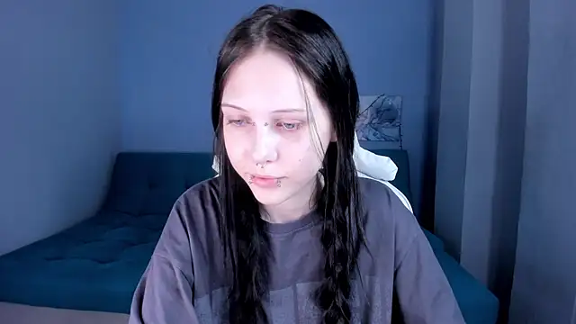 SugarBunny18 online show from June 2026 03:05:01 AM