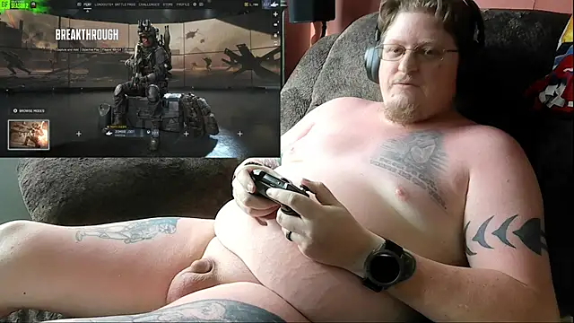 Outdoors Nude online show from April 2026 03:14:02 PM