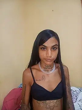 La ReynaZendeya online show from April 2026 10:11:02 PM