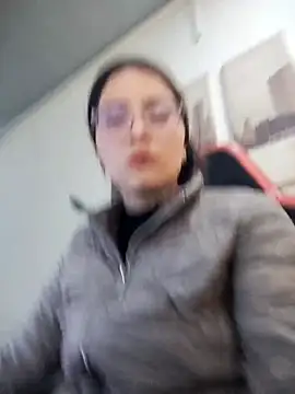 cute mara online show from April 2026 01:09:02 PM