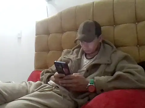 manulito260 online show from July 2026 12:39:01 AM