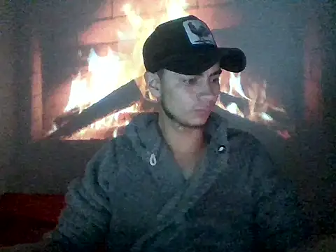 manulito260 online show from August 2026 06:15:01 AM