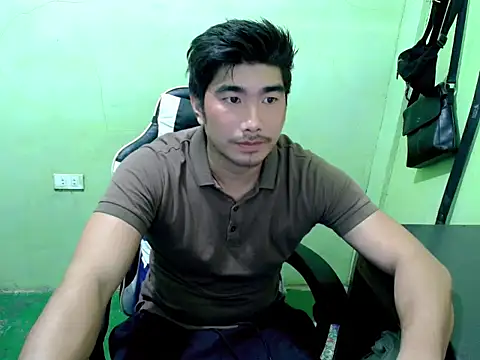 Hunkfireman online show from June 2026 01:44:02 AM