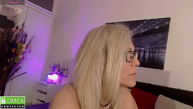reeya71 online show from June 2026 02:13:02 AM