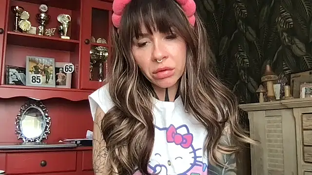 GoddessBetty online show from April 2026 12:58:02 PM