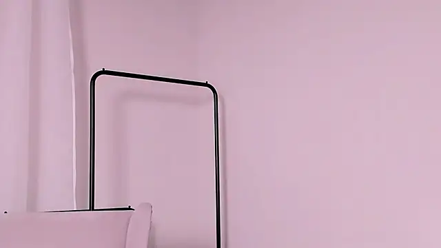 SadeHowen online show from April 2026 06:24:02 PM