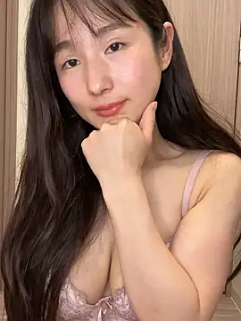 Snapshot of Hinako_0012 chatting on April 2026 05:19:01 AM Hinako 0012 online show from April 2026 05:19:01 AM