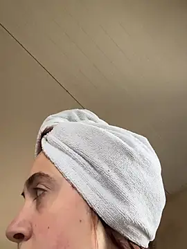 lilocababy online show from April 2026 01:55:02 PM