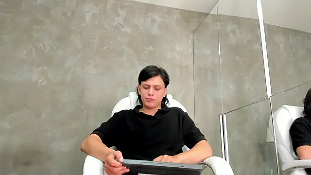 Thiago klein online show from May 2026 11:59:01 AM