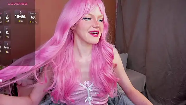 Snapshot of LaurenWaite chatting on April 2026 03:57:02 PM LaurenWaite online show from April 2026 03:57:02 PM