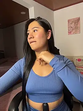 EvelynLeen  online show from April 2026 10:26:01 PM