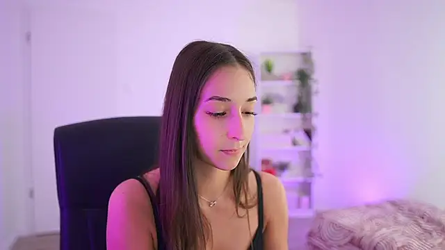 Crystalbrunette18 online show from April 2026 05:46:01 PM