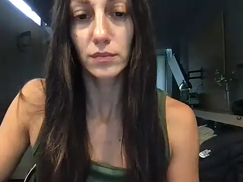 Snapshot of canduxgirl chatting on April 2026 03:56:01 PM canduxgirl online show from April 2026 03:56:01 PM