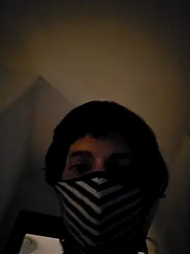 Wayuphornybttm online show from April 2026 11:57:02 PM