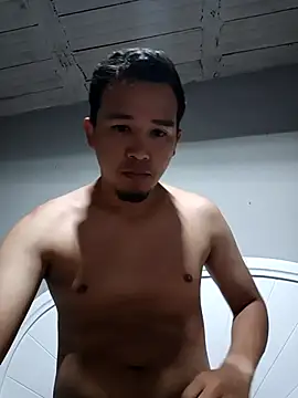 Snapshot of Caile_2 chatting on April 2026 03:48:01 AM Caile 2 online show from April 2026 03:48:01 AM