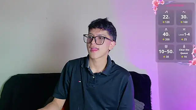 Snapshot of SaNti_ll chatting on July 2026 03:18:02 PM SaNti ll online show from July 2026 03:18:02 PM