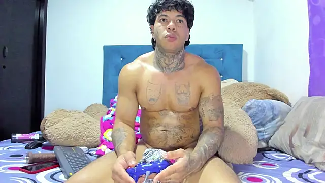 Snapshot of daamonxxx19_ chatting on July 2026 07:07:01 AM daamonxxx19 online show from July 2026 07:07:01 AM