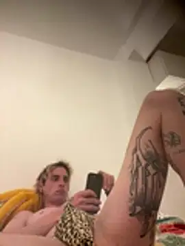 lucasdeexxx online show from April 2026 09:05:02 PM