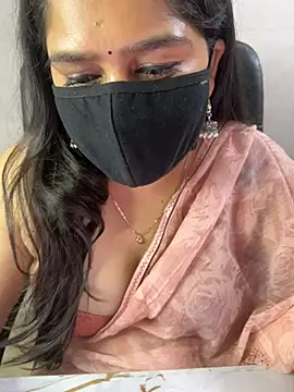 sarasofiaa  online show from May 2026 06:01:02 PM