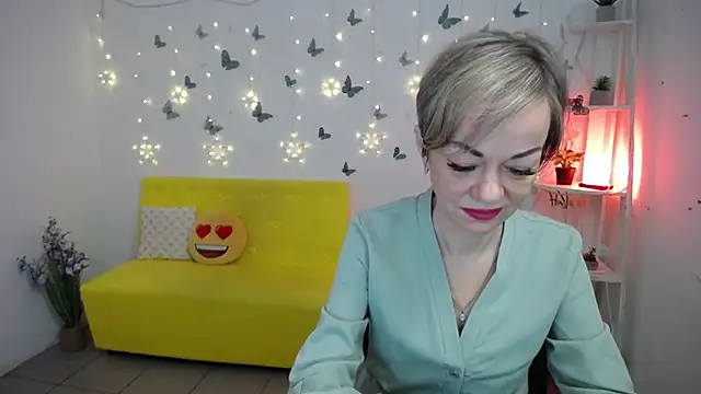 NikaMayu online show from May 2026 05:12:02 AM