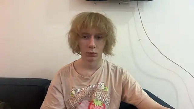 Snapshot of fawnsaint chatting on July 2026 08:24:01 PM fawnsaint online show from July 2026 08:24:01 PM