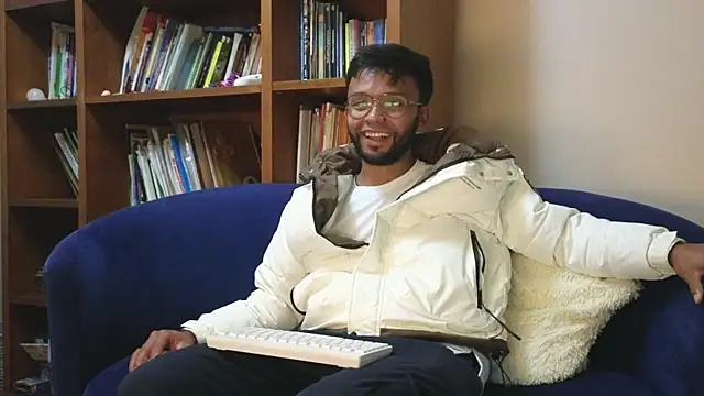 bbctoptwink online show from April 2026 12:32:01 AM