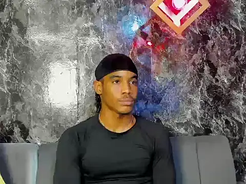 Snapshot of axel_silva4 chatting on June 2026 07:36:01 PM axel silva4 online show from June 2026 07:36:01 PM