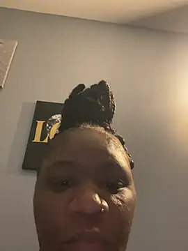 amberchill26 online show from May 2026 12:37:02 PM