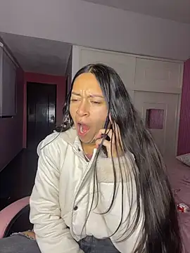 DulceLatinaxo online show from July 2026 10:43:02 AM