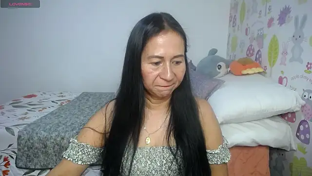 Tyna b online show from July 2026 08:44:02 PM