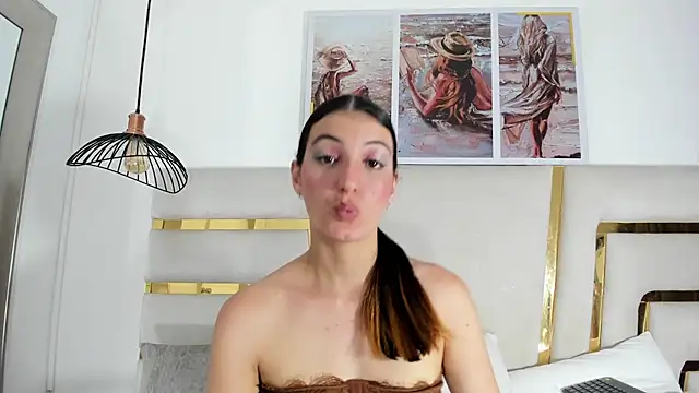 Emy-Ferrer online show from July 2026 11:31:01 PM