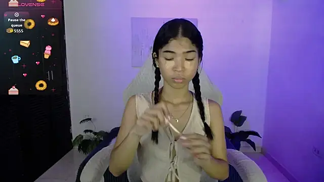 Jully dreams online show from May 2026 04:26:04 PM