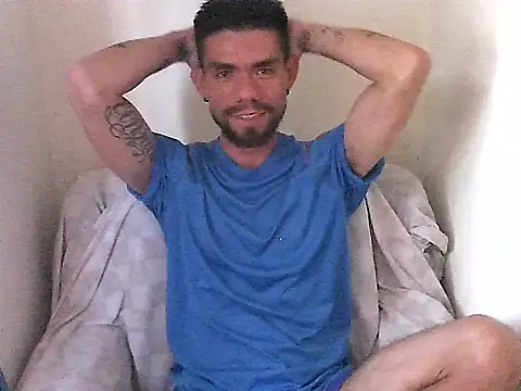 Snapshot of thomas2wood chatting on June 2026 08:30:02 PM thomas2wood online show from June 2026 08:30:02 PM
