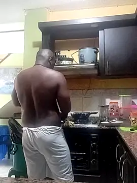 Salchichon18 online show from May 2026 03:41:02 PM