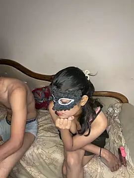 Love Birds00 online show from April 2026 09:25:02 AM