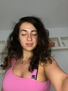 Snapshot of KarolDolly05 chatting on July 2026 08:52:02 PM KarolDolly05 online show from July 2026 08:52:02 PM