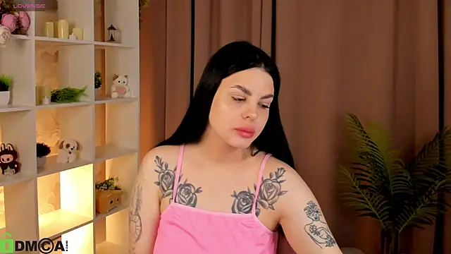 Snapshot of Oliviabagheera chatting on April 2026 06:19:01 AM Oliviabagheera online show from April 2026 06:19:01 AM