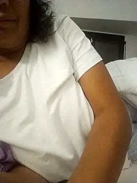 Leti69 online show from April 2026 10:21:02 PM